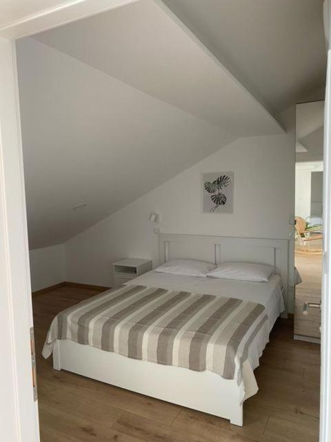 Grebaštica Apartments Vala מראה חיצוני תמונה